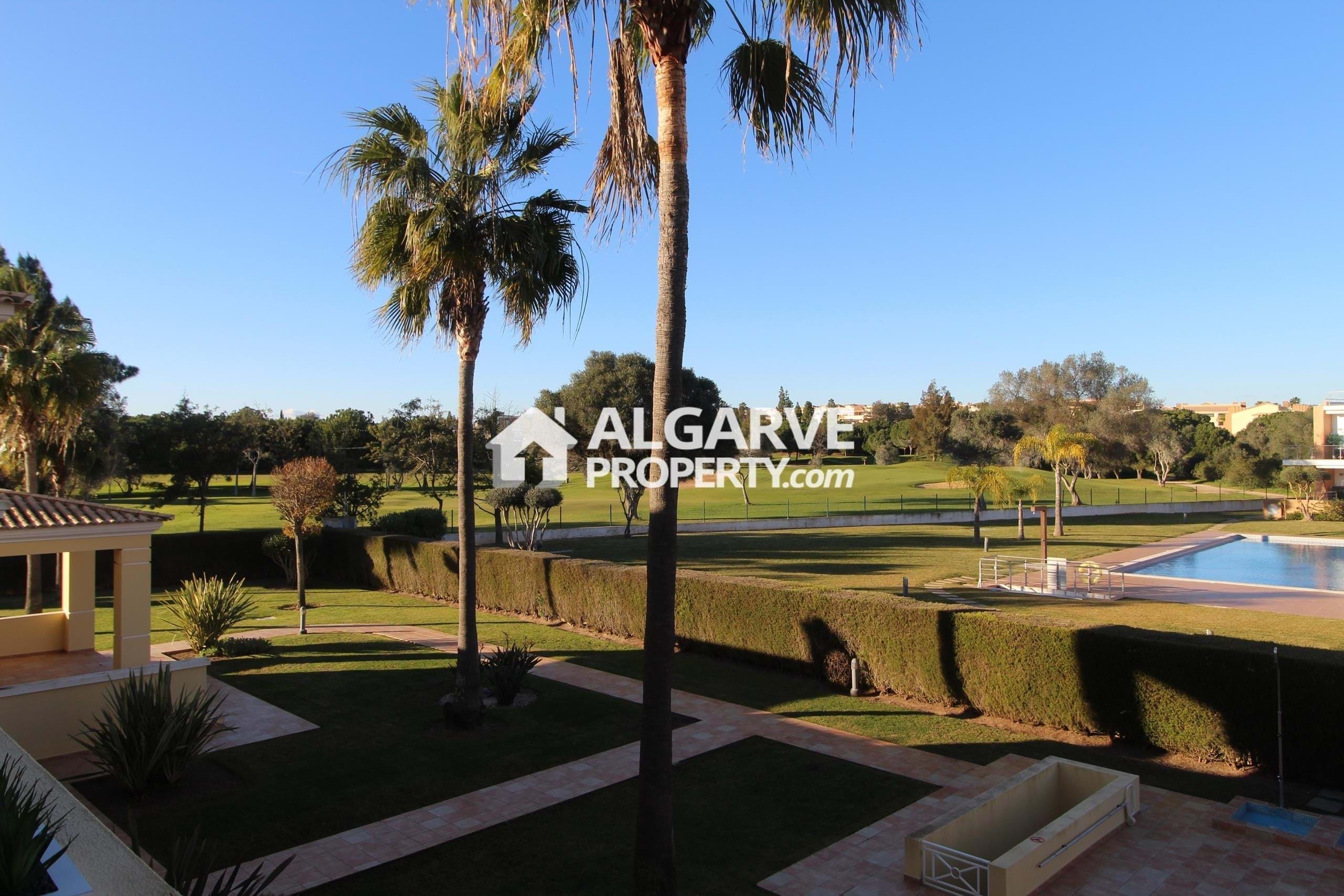 Apartment in Quarteira - view 1