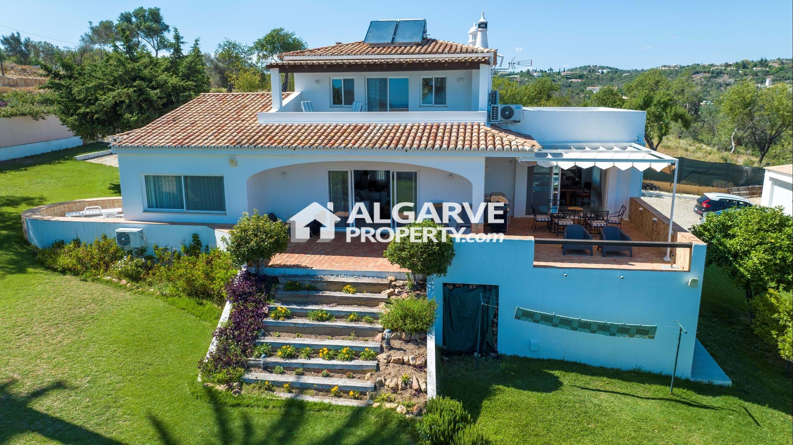 Villa in Fonte de Boliqueime - view 1