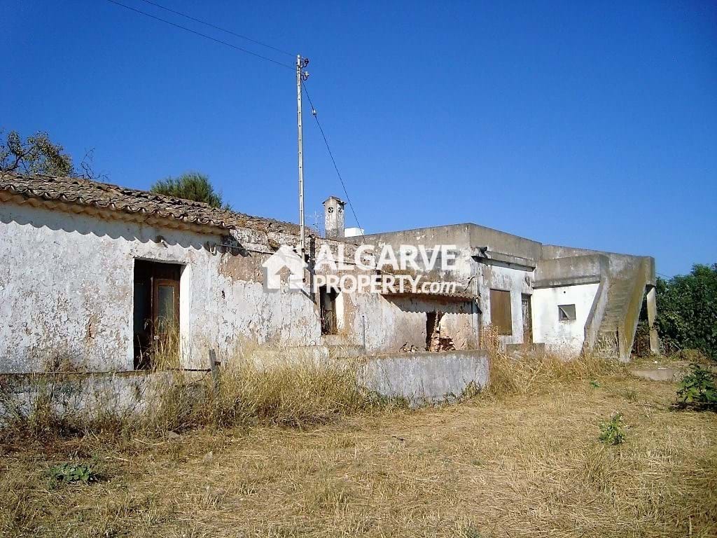 Land in Loule - view 1