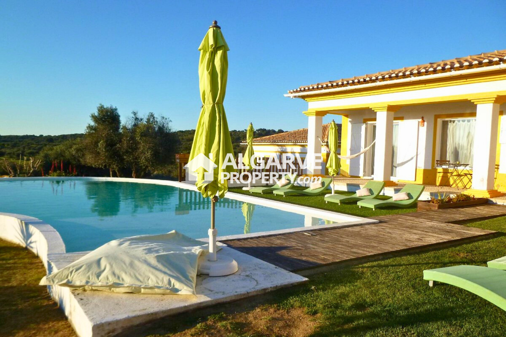 Villa in Cuba - view 1