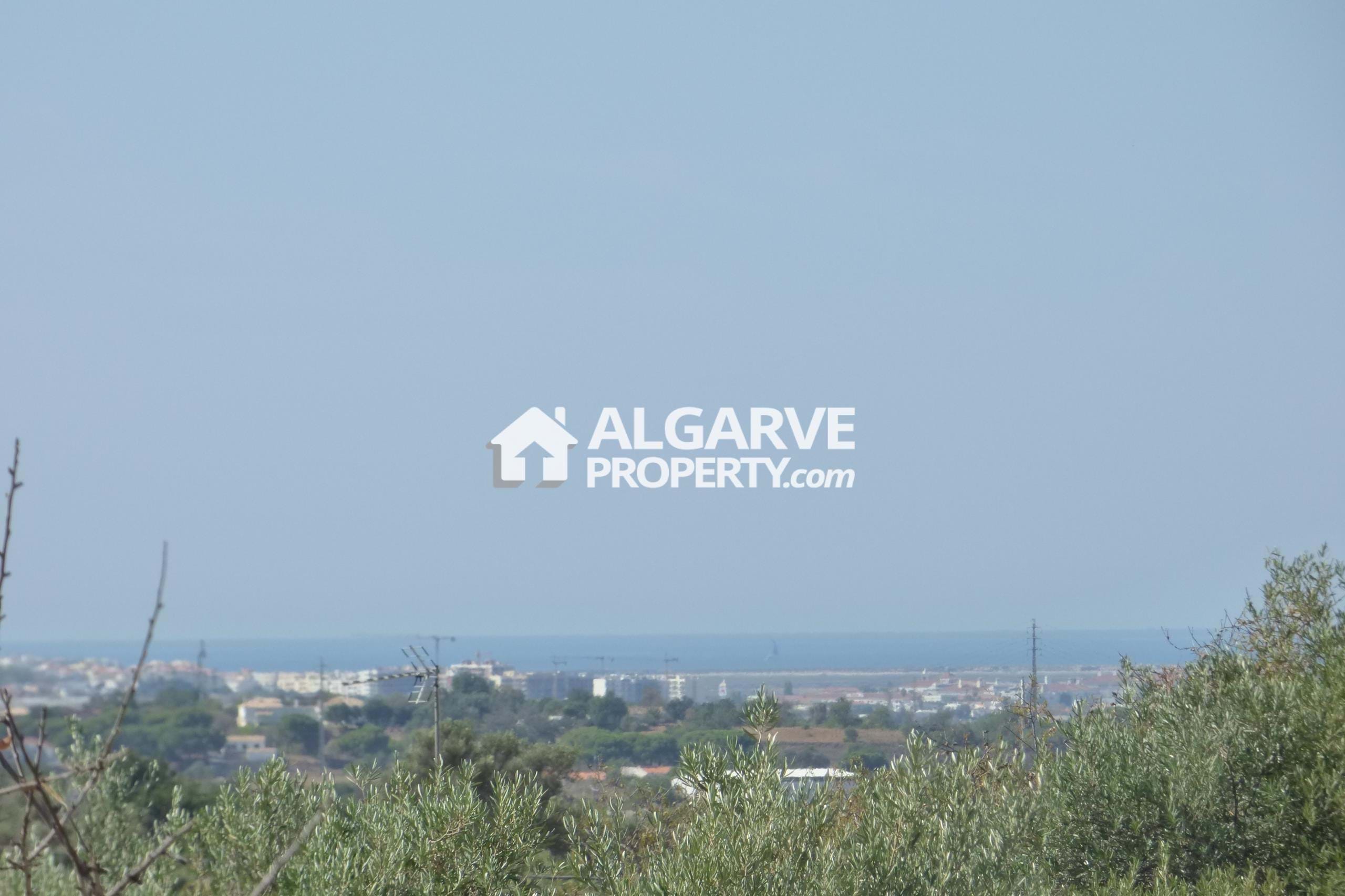 Land in Faro - view 1