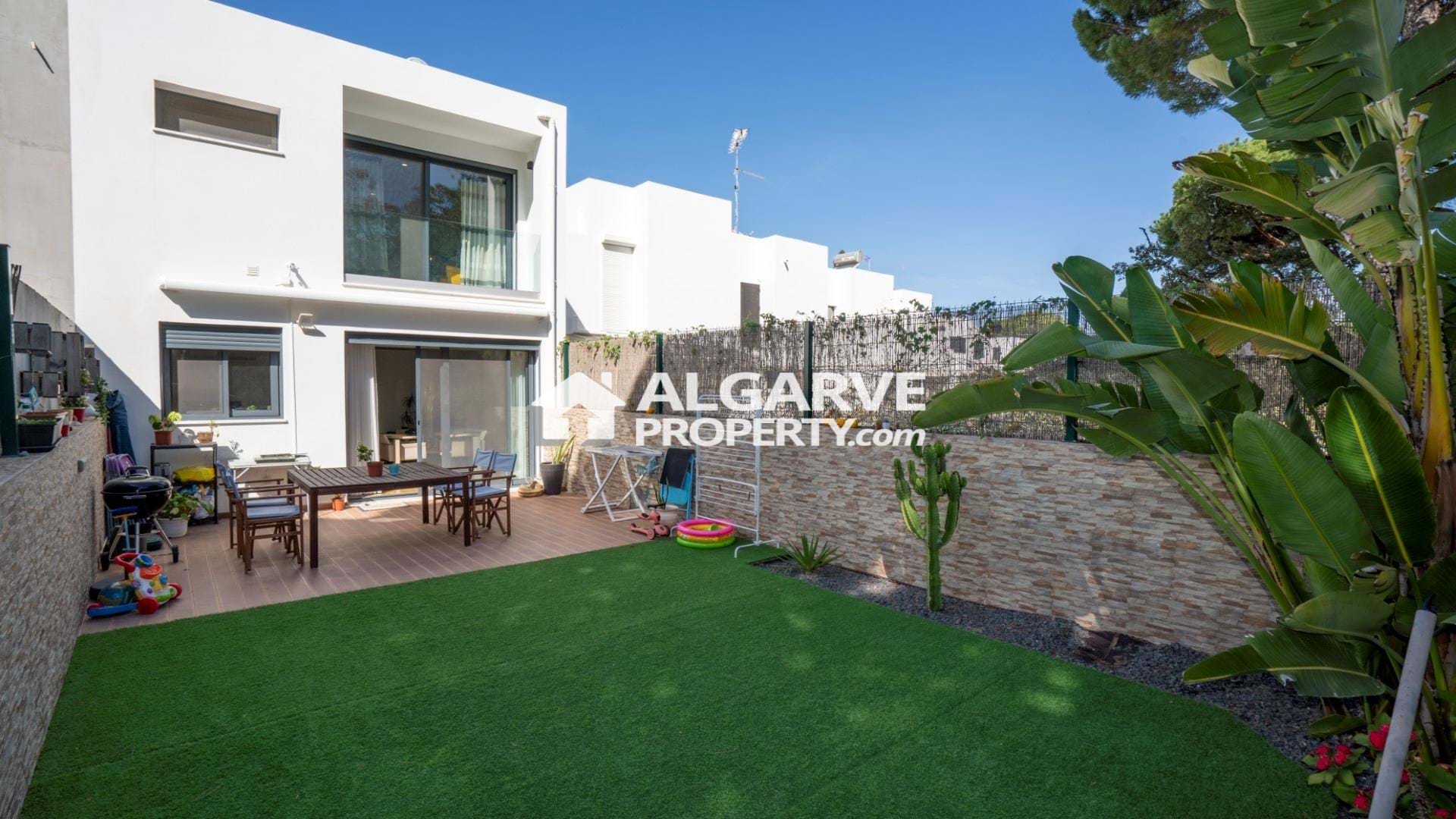 House in Quarteira - view 1
