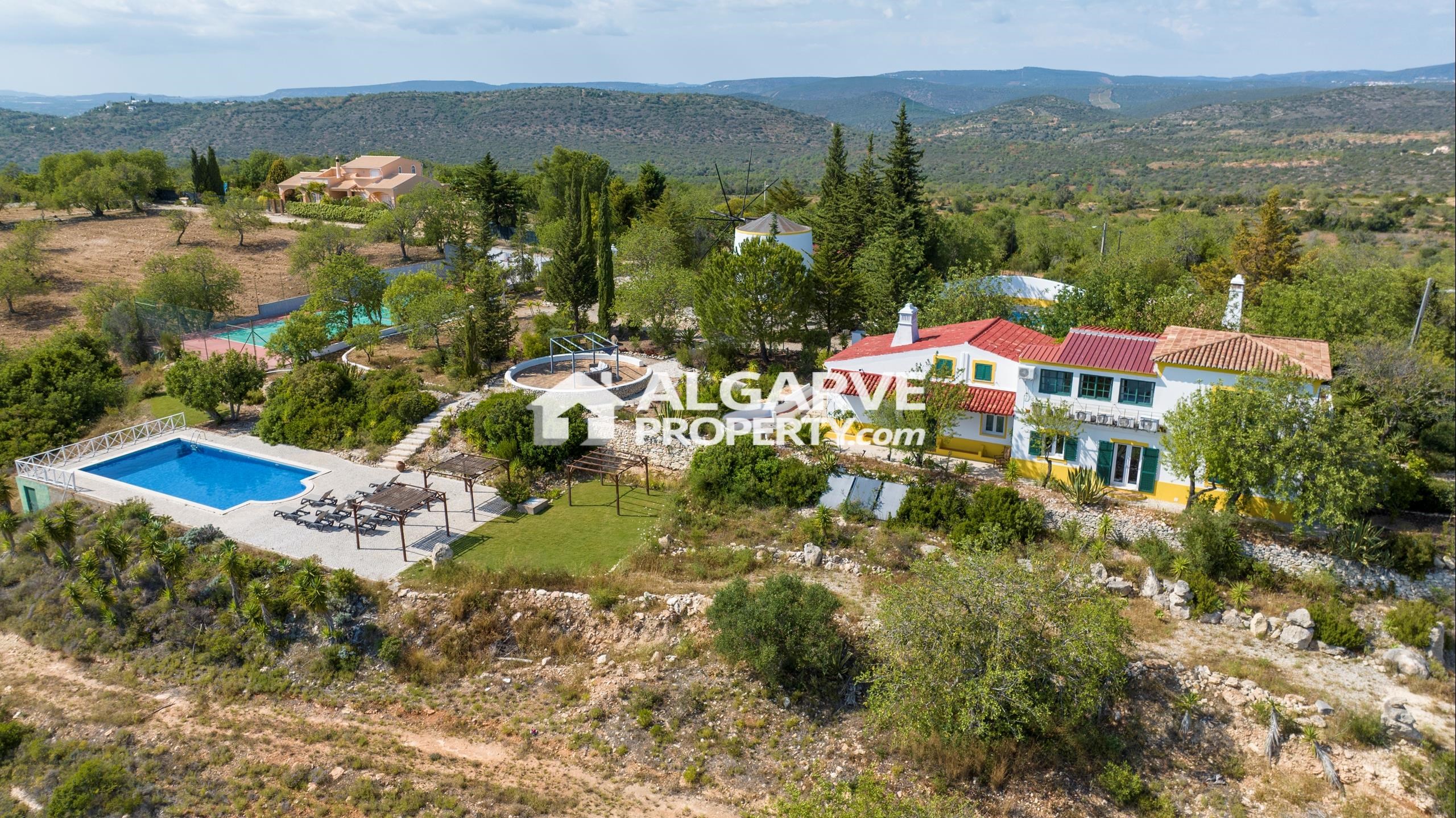 Villa in Sobral da Abelheira - view 1