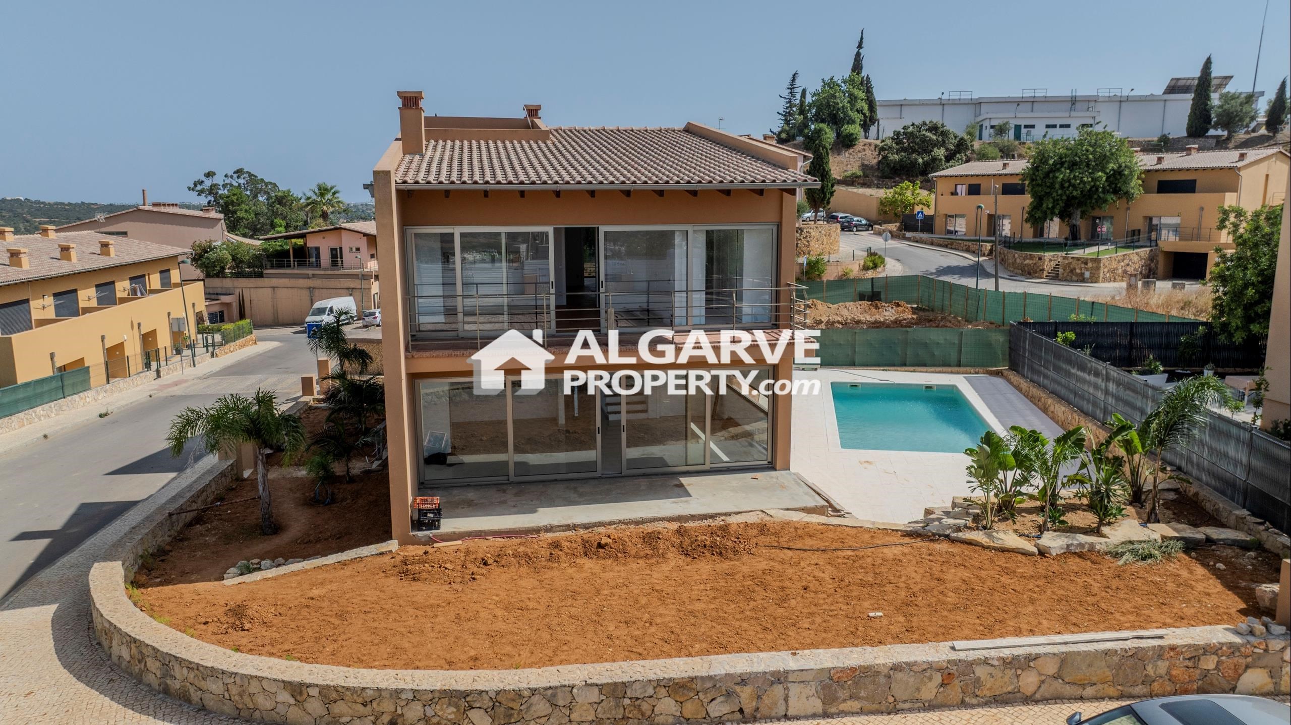 Villa in Algoz - view 1