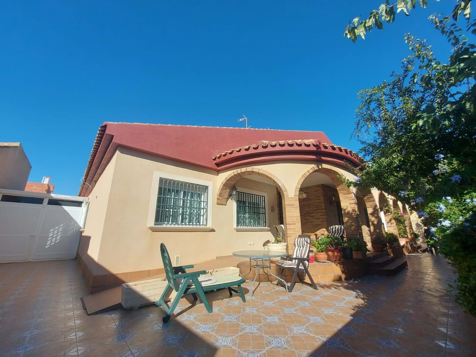 House in San Pedro del Pinatar - view 1