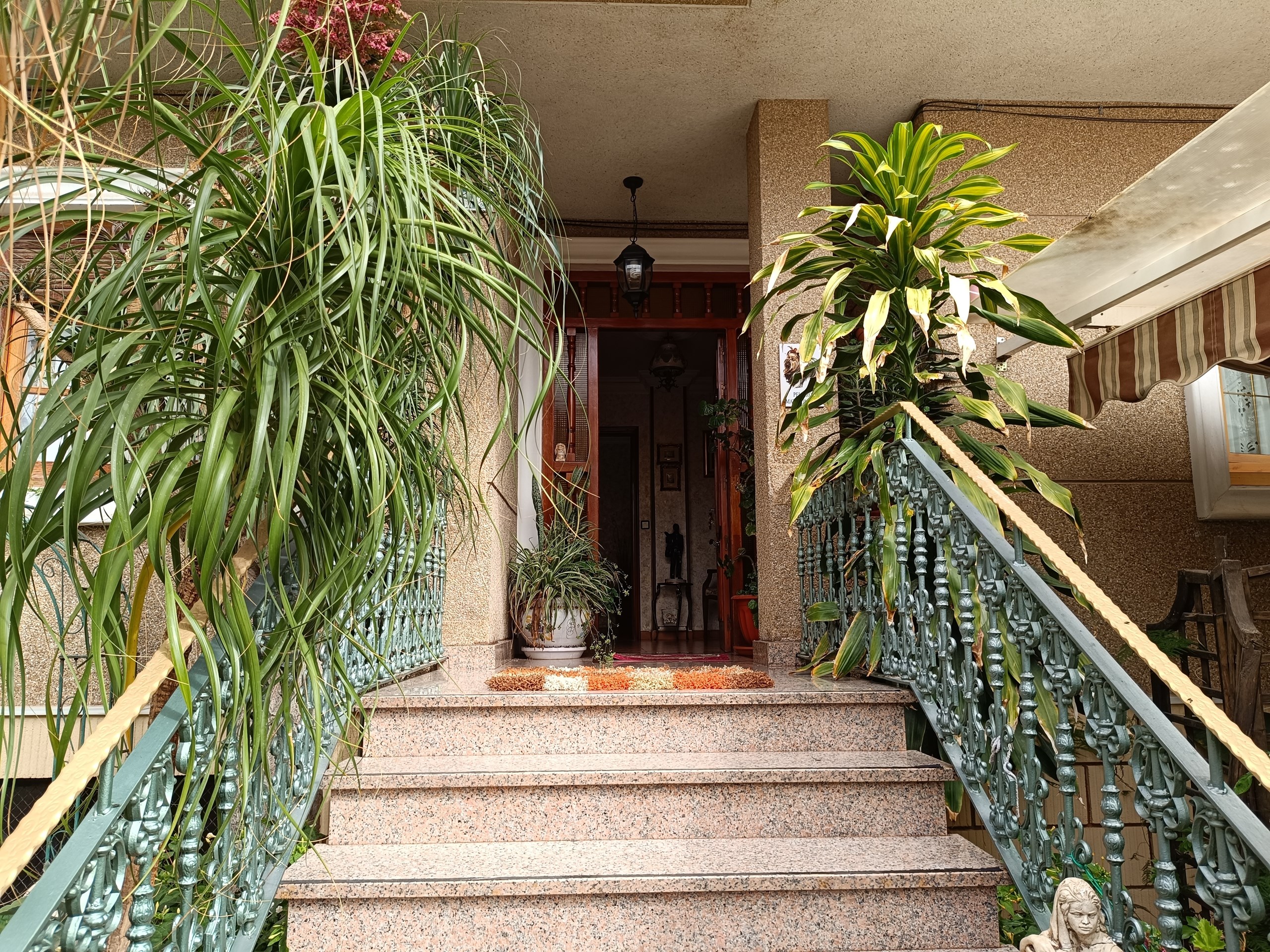 House in Alicante - view 1