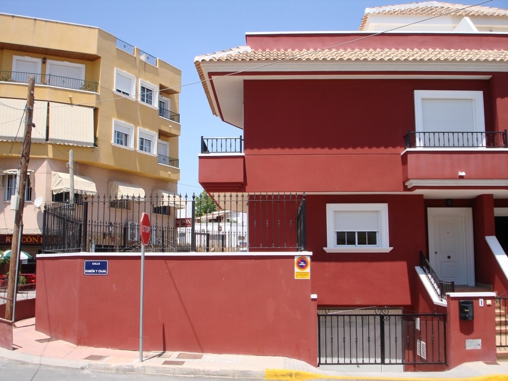 House in Alicante - view 1