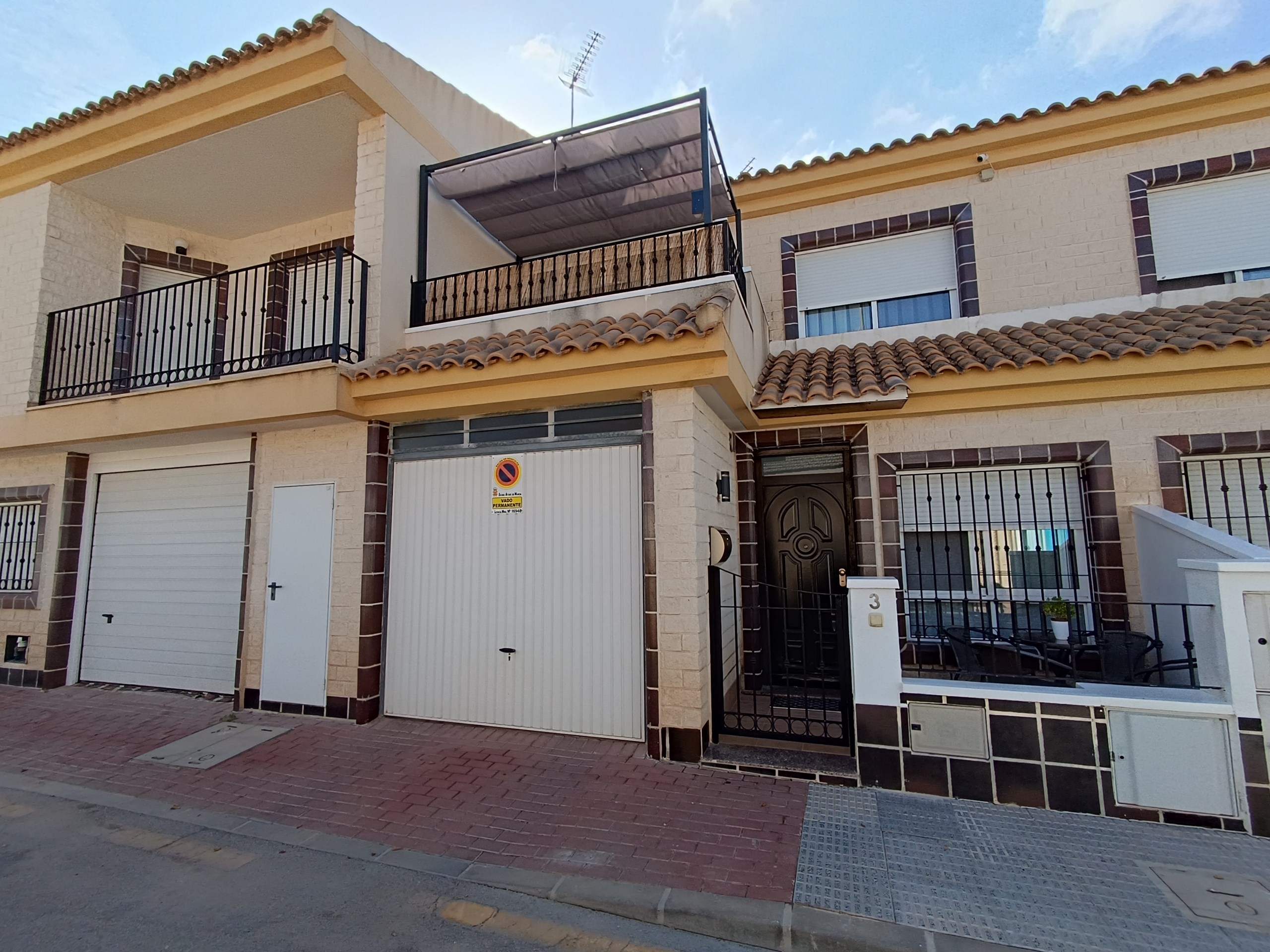 House in Santa Cruz - view 1