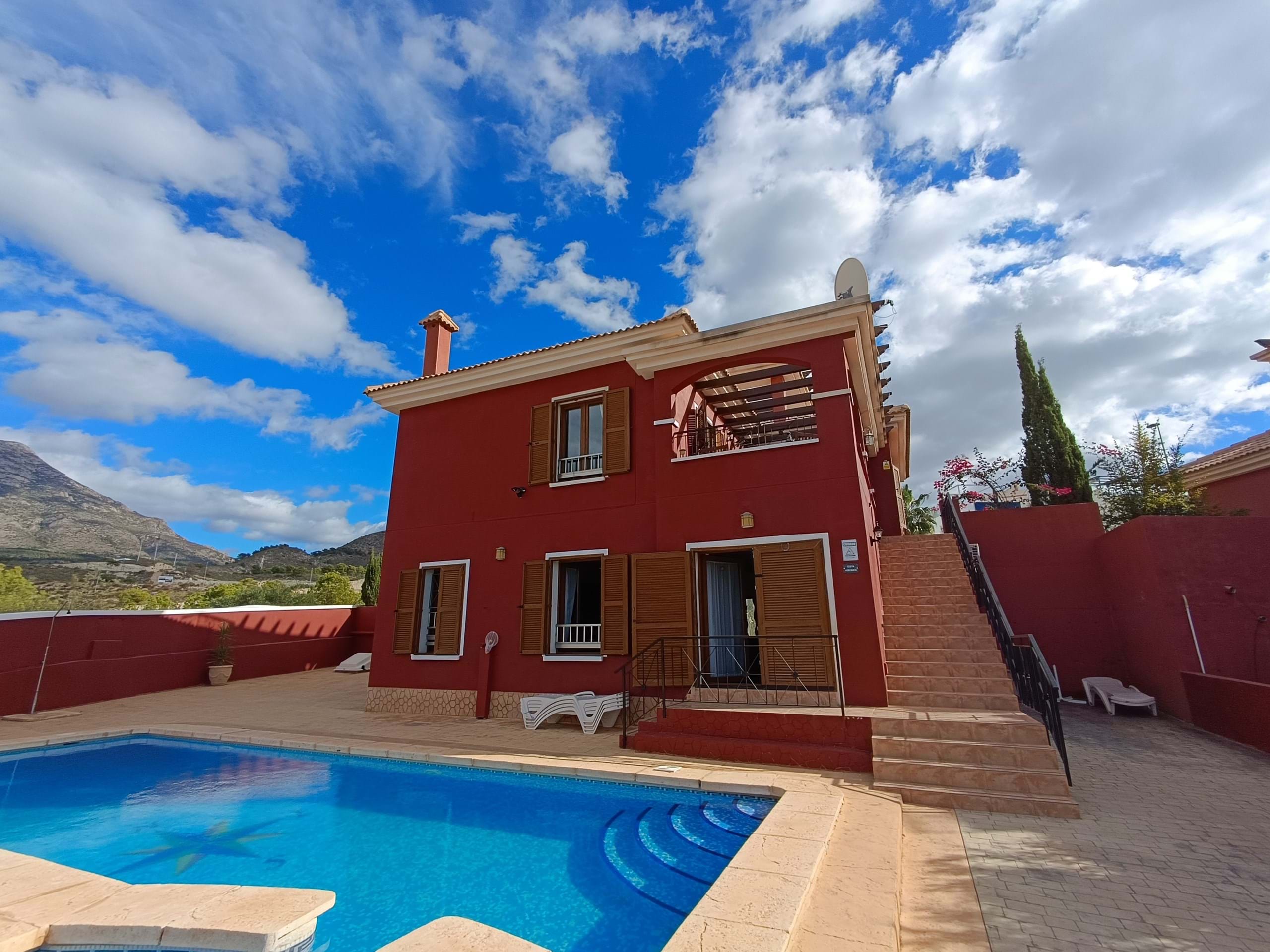 House in Finestrat - view 1