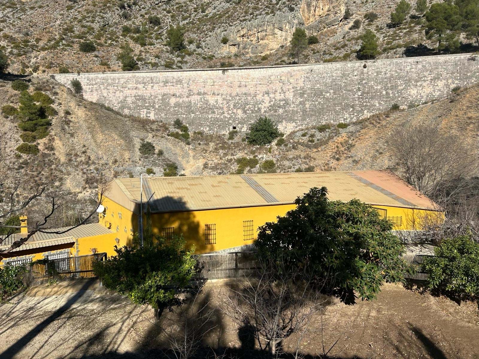 House in Ontinyent - view 1