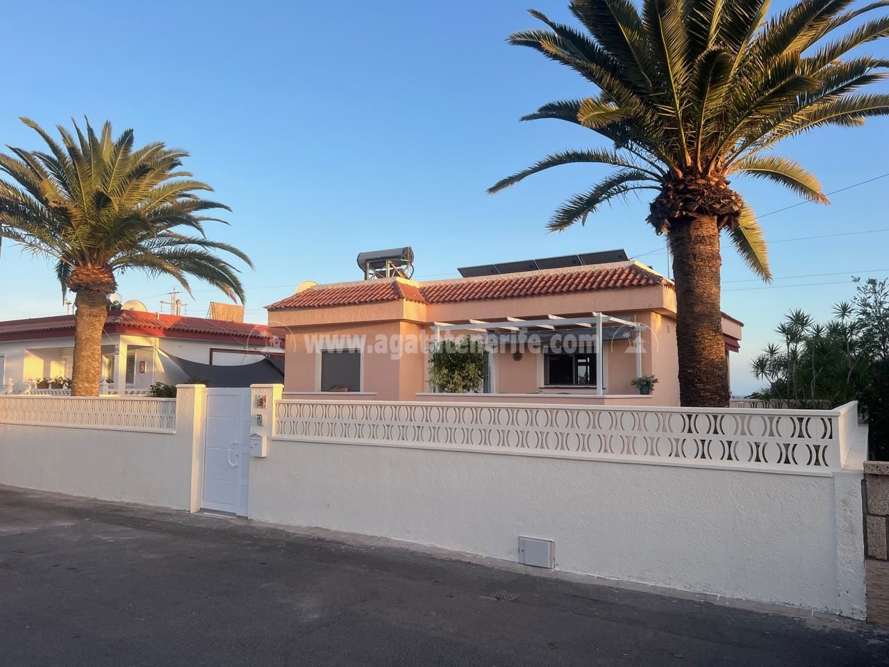 Villa in Tenerife - view 1