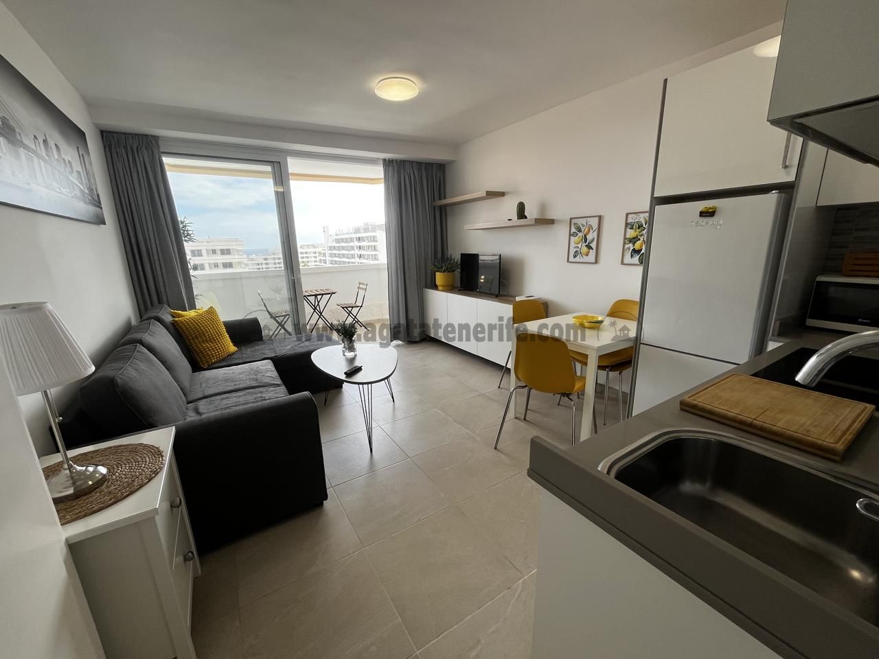 Apartment in Arona - view 1