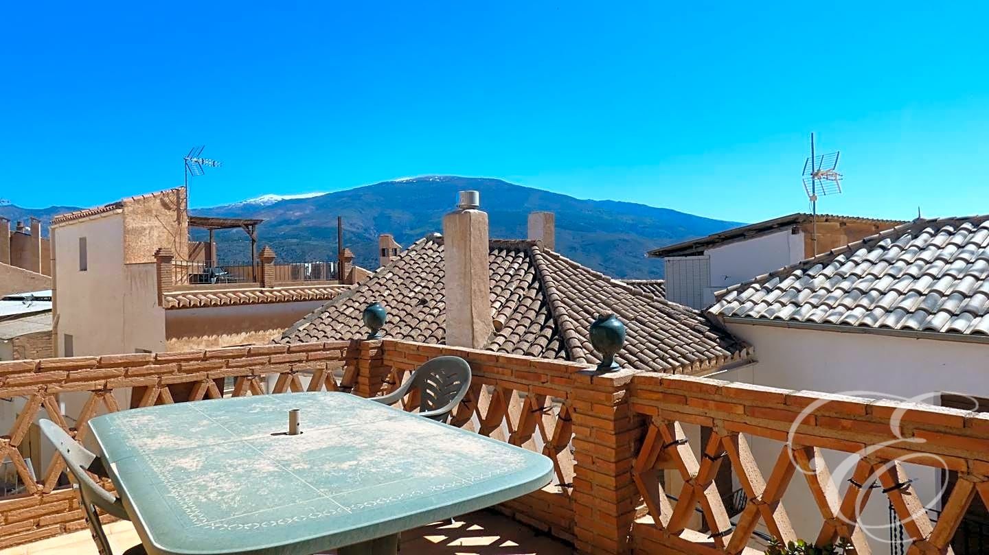 Villa in Granada - view 1
