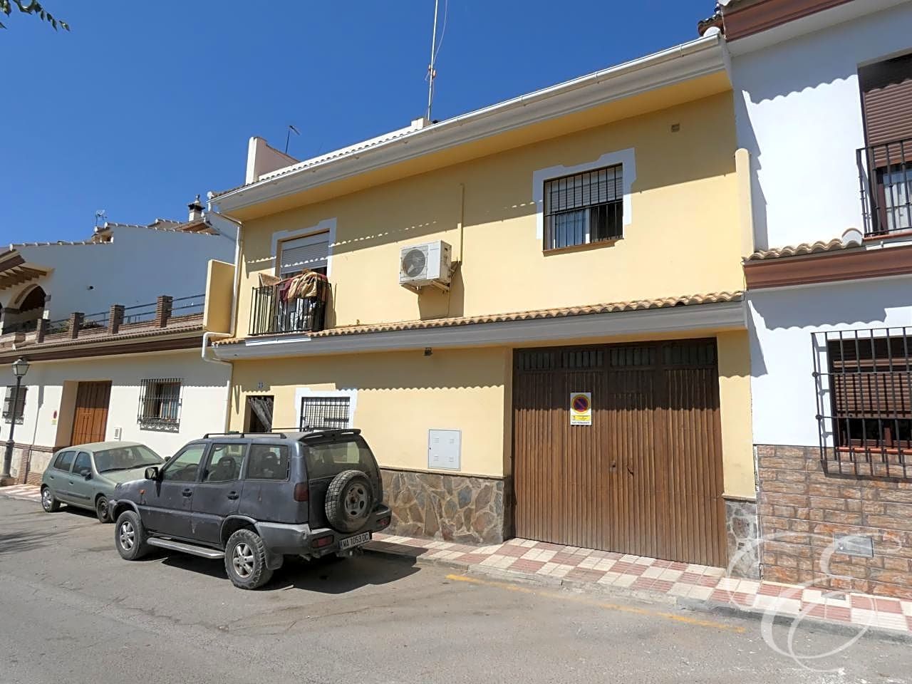 House in Riogordo - view 1