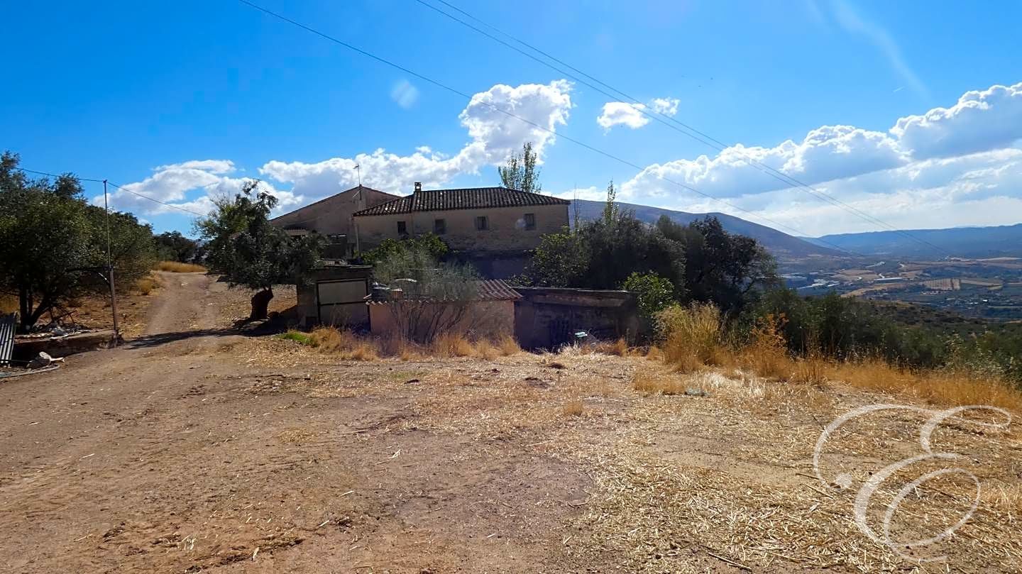 House in Granada - view 1