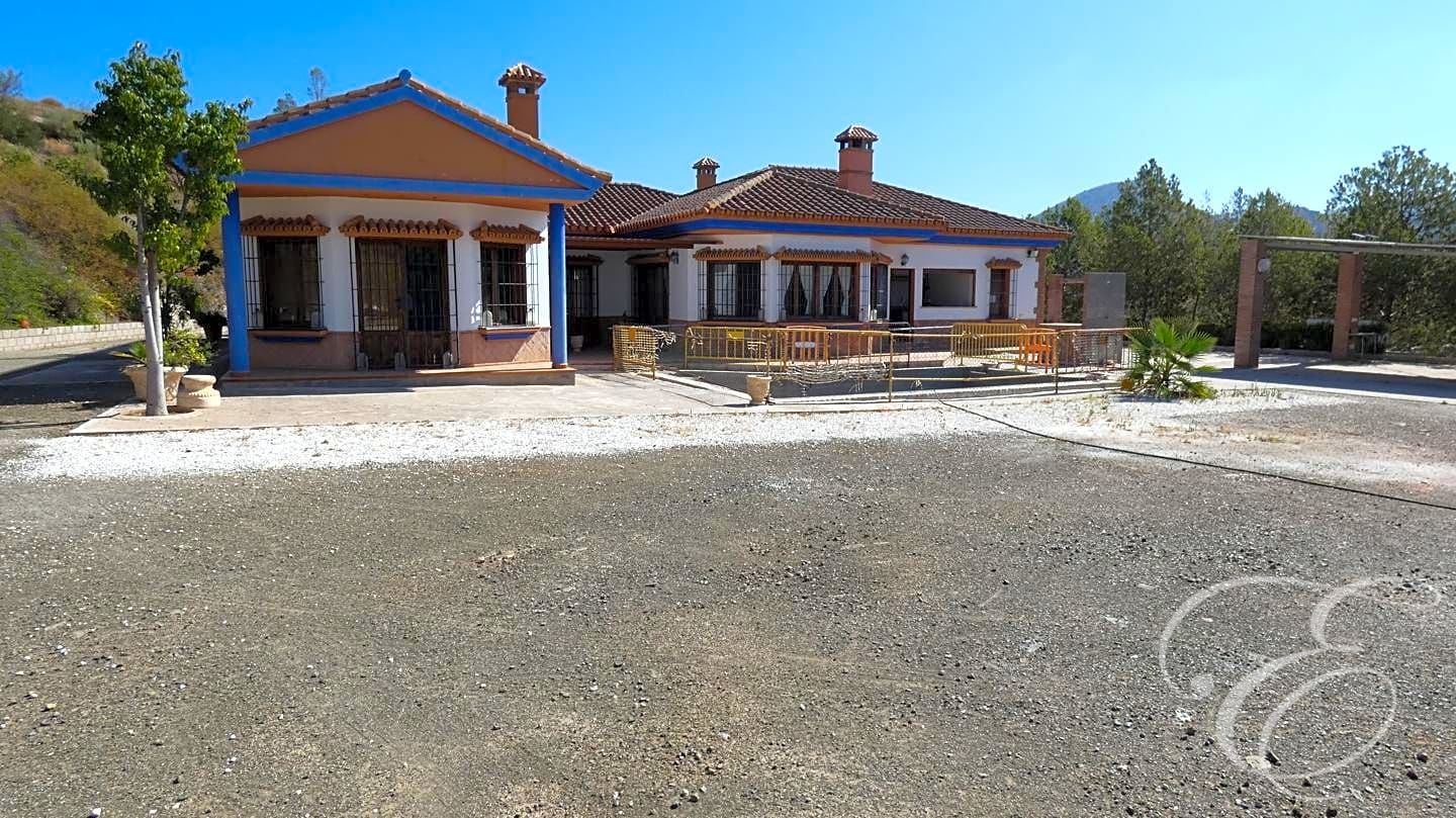 House in Malaga - view 1