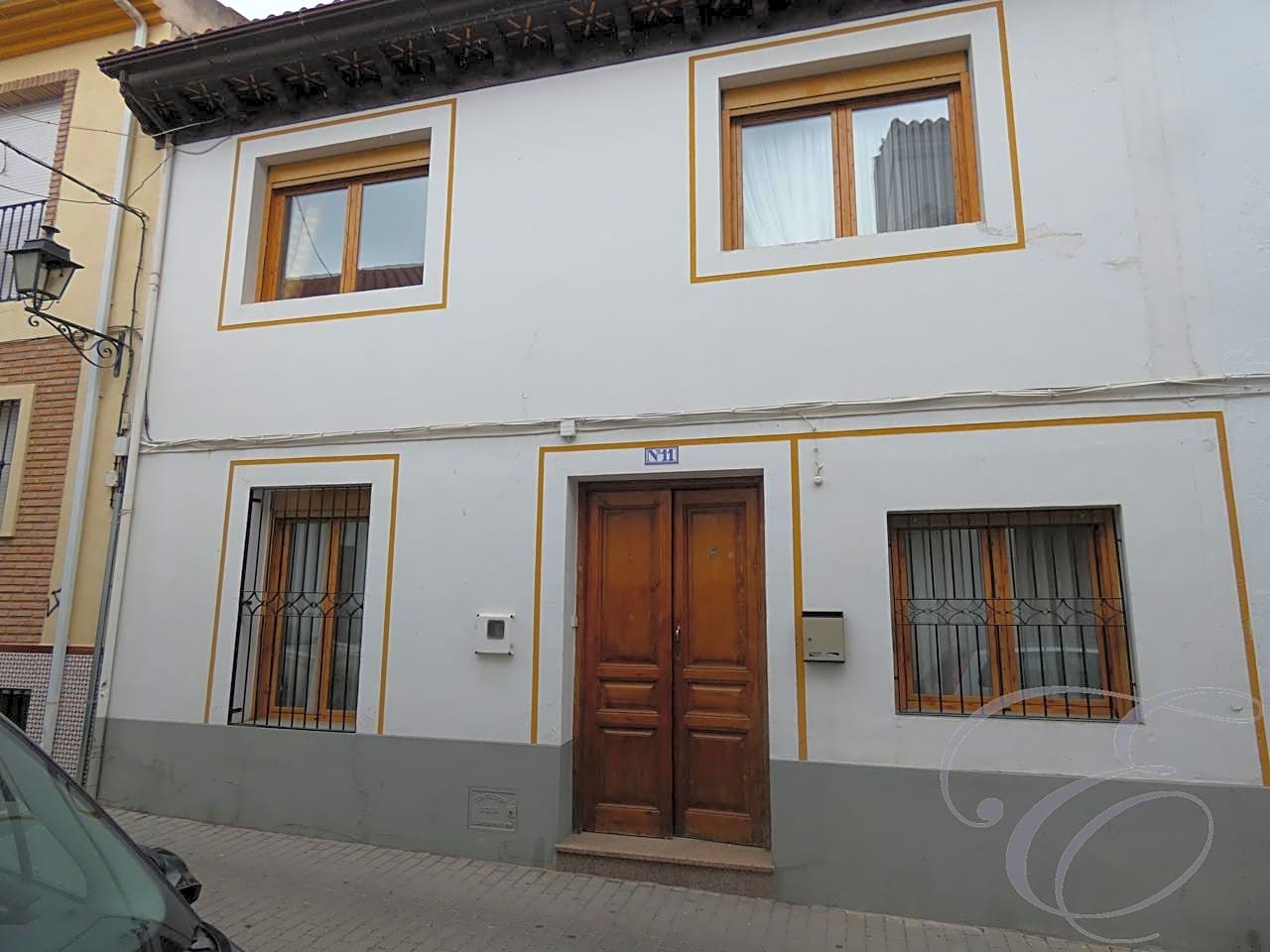 House in Granada - view 1