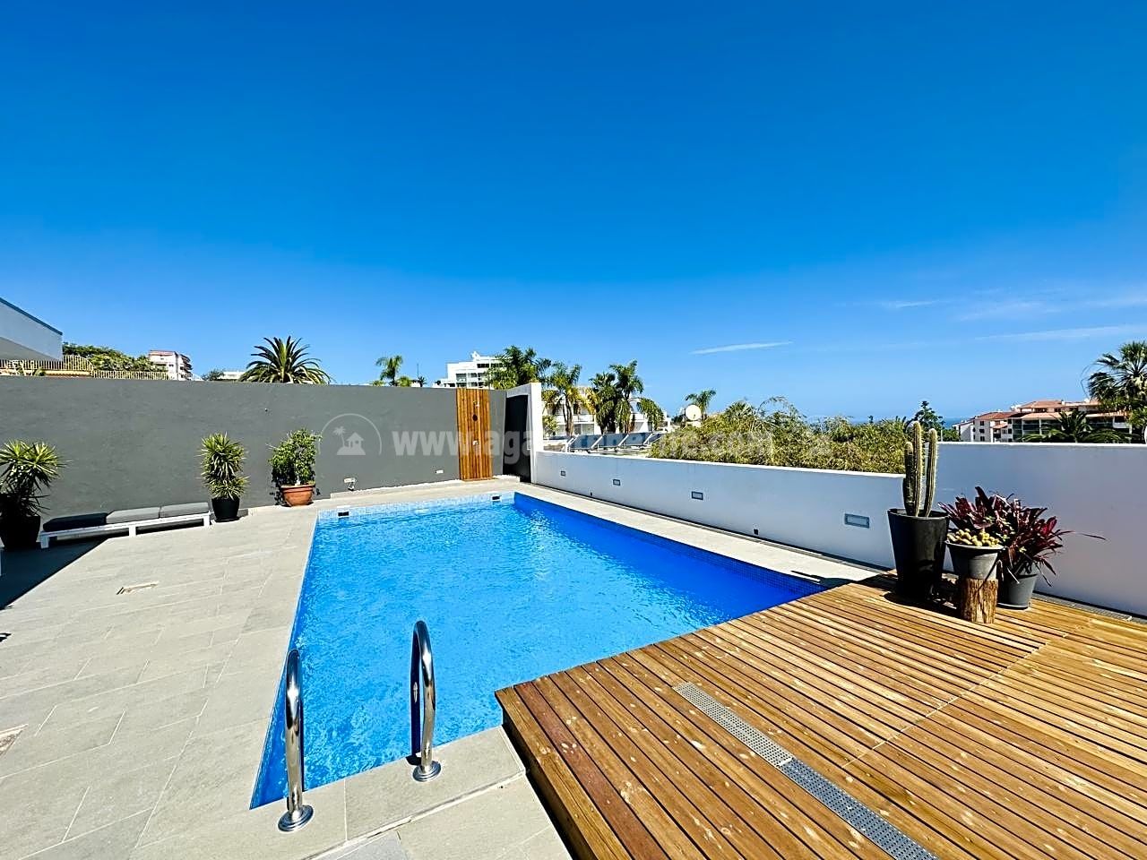 Villa in Santa Cruz de Tenerife - view 1