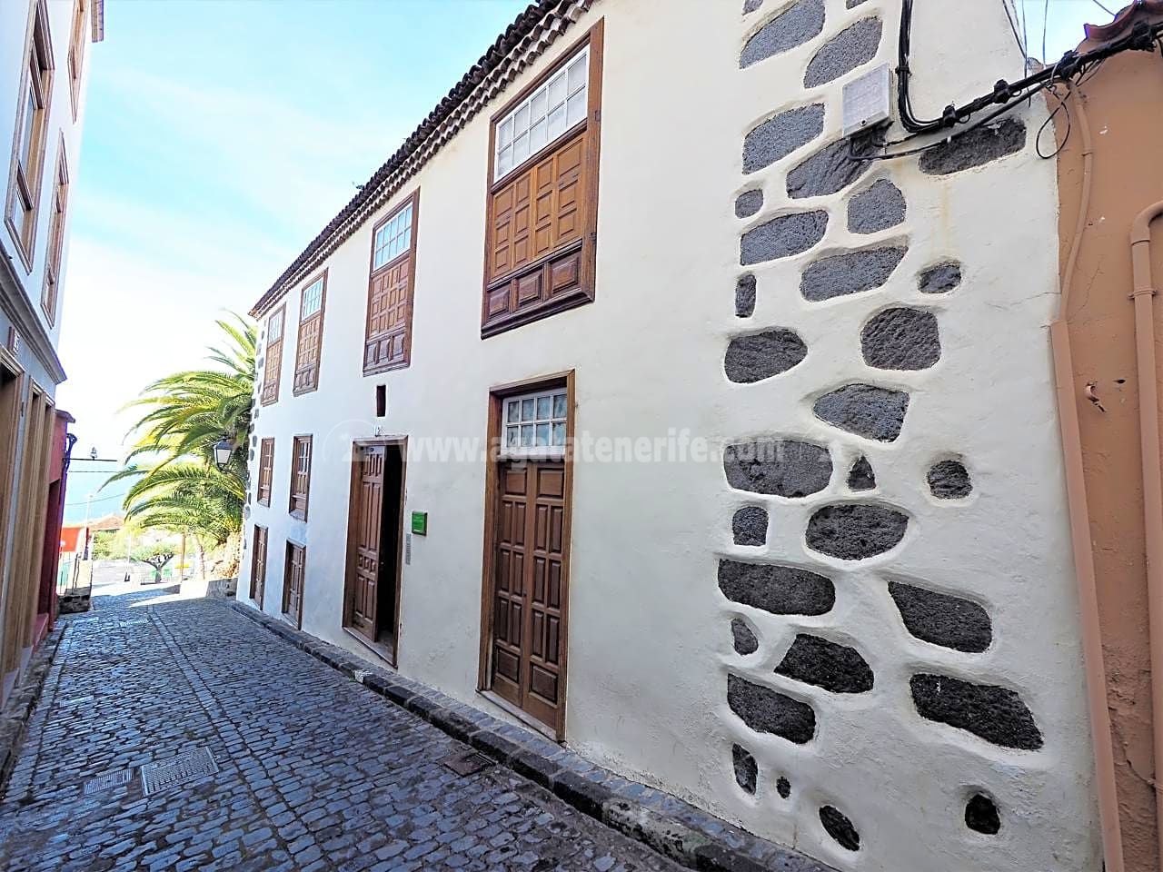 Villa in Santa Cruz de Tenerife - view 1