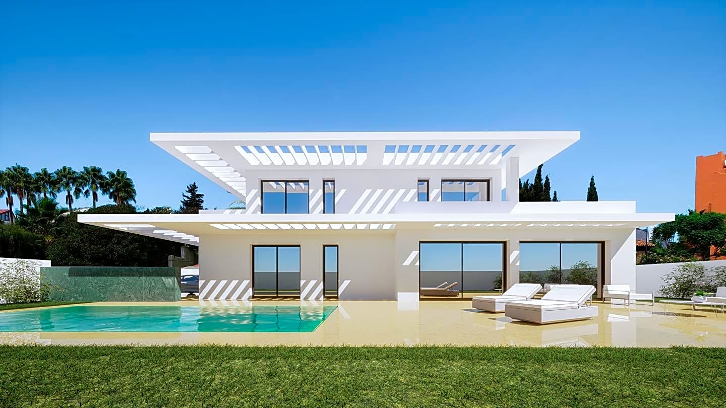 Villa in Estepona - view 1