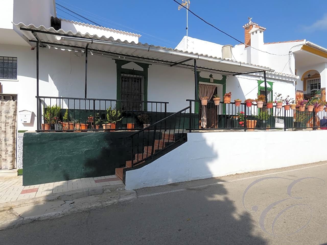 House in Alcutar - view 1