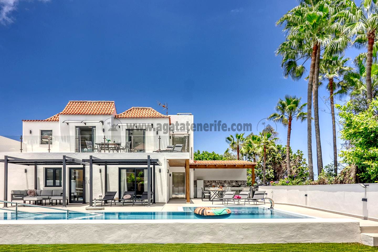 Villa in Santa Cruz de Tenerife - view 1