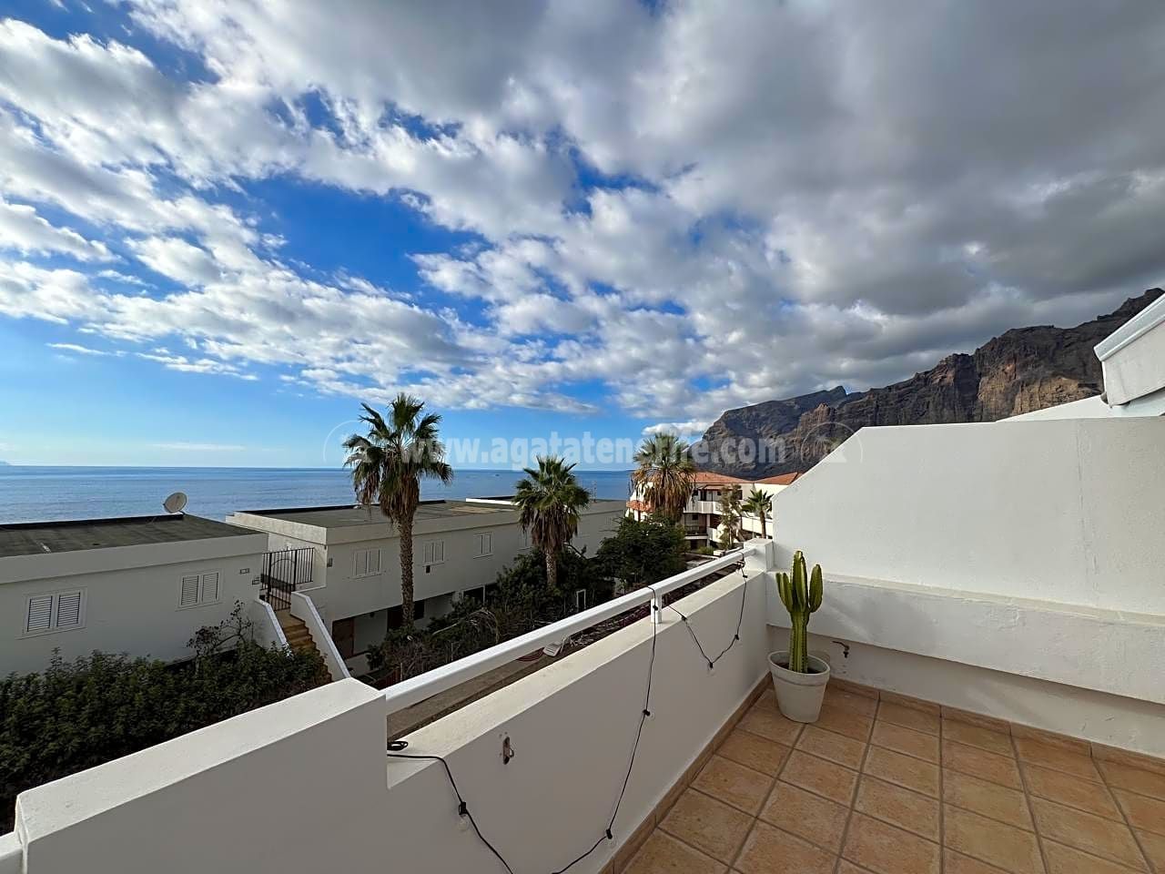 Villa in Tenerife - view 1