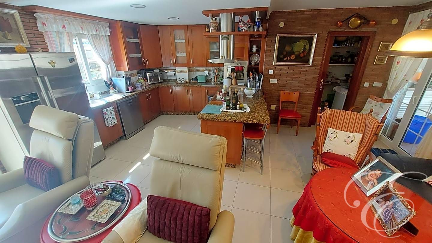 Apartment in Torre del Mar - view 1