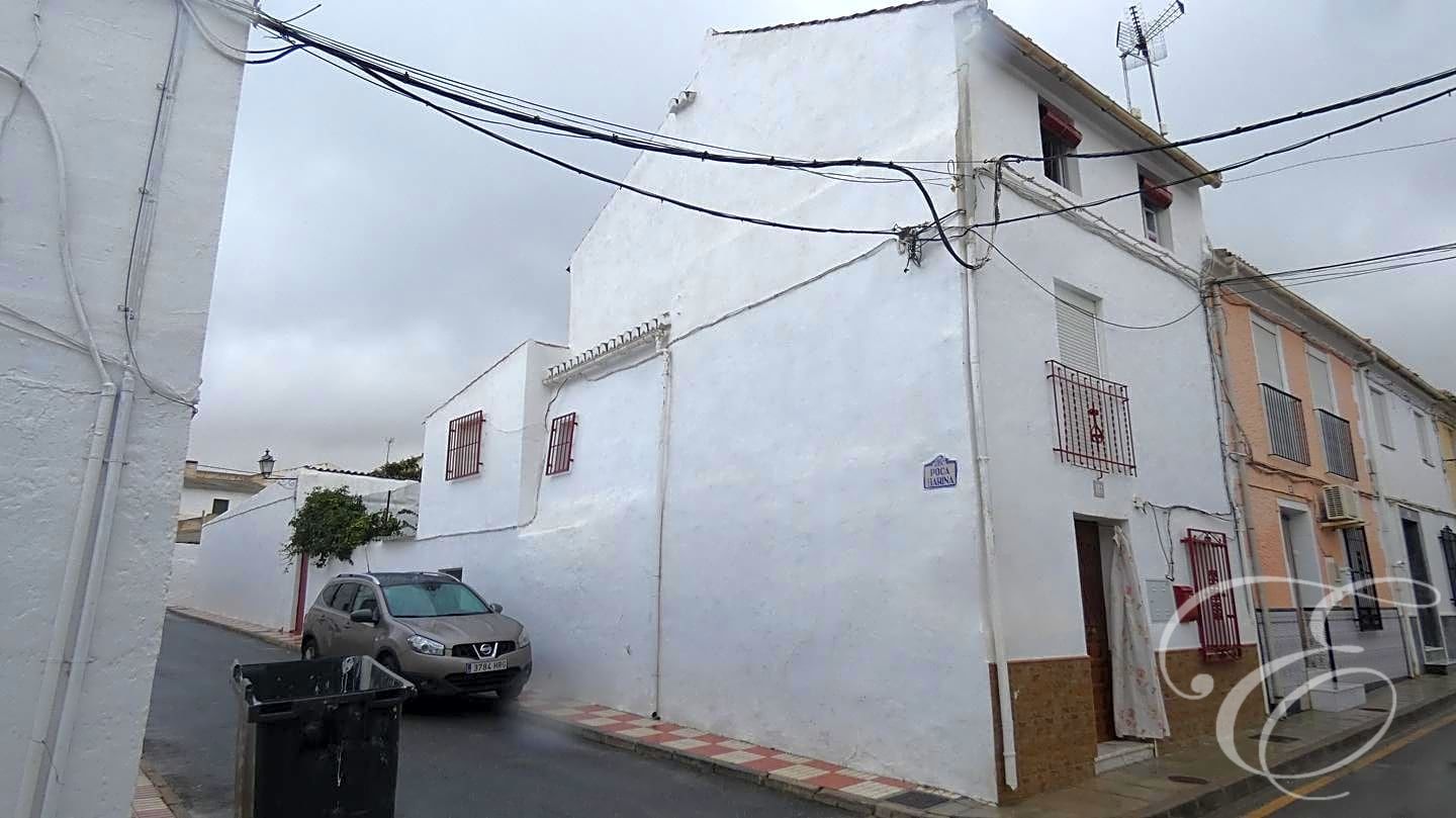 Villa in Granada - view 1