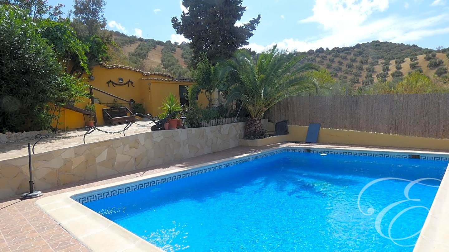 Villa in Cordoba - view 1