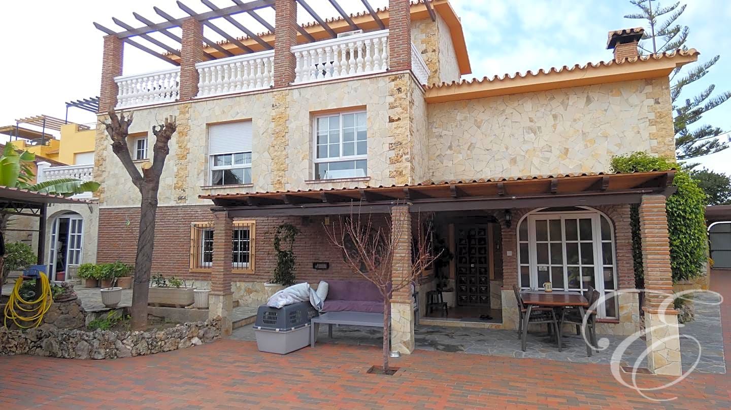Villa in Malaga - view 1