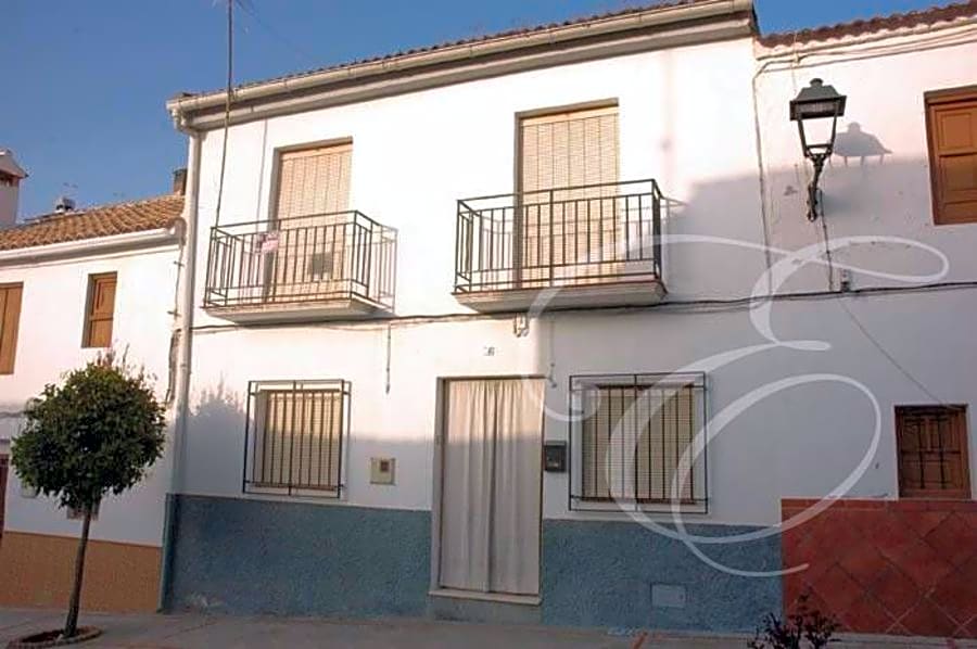 House in Granada - view 1
