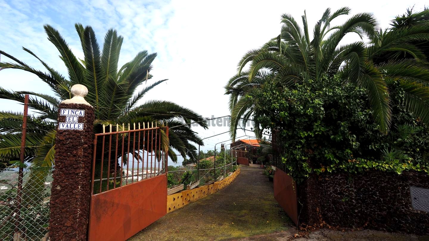 House in Santa Cruz de Tenerife - view 1