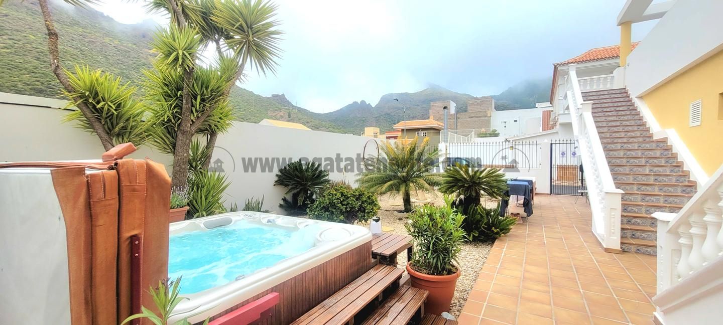 Villa in Tenerife - view 1