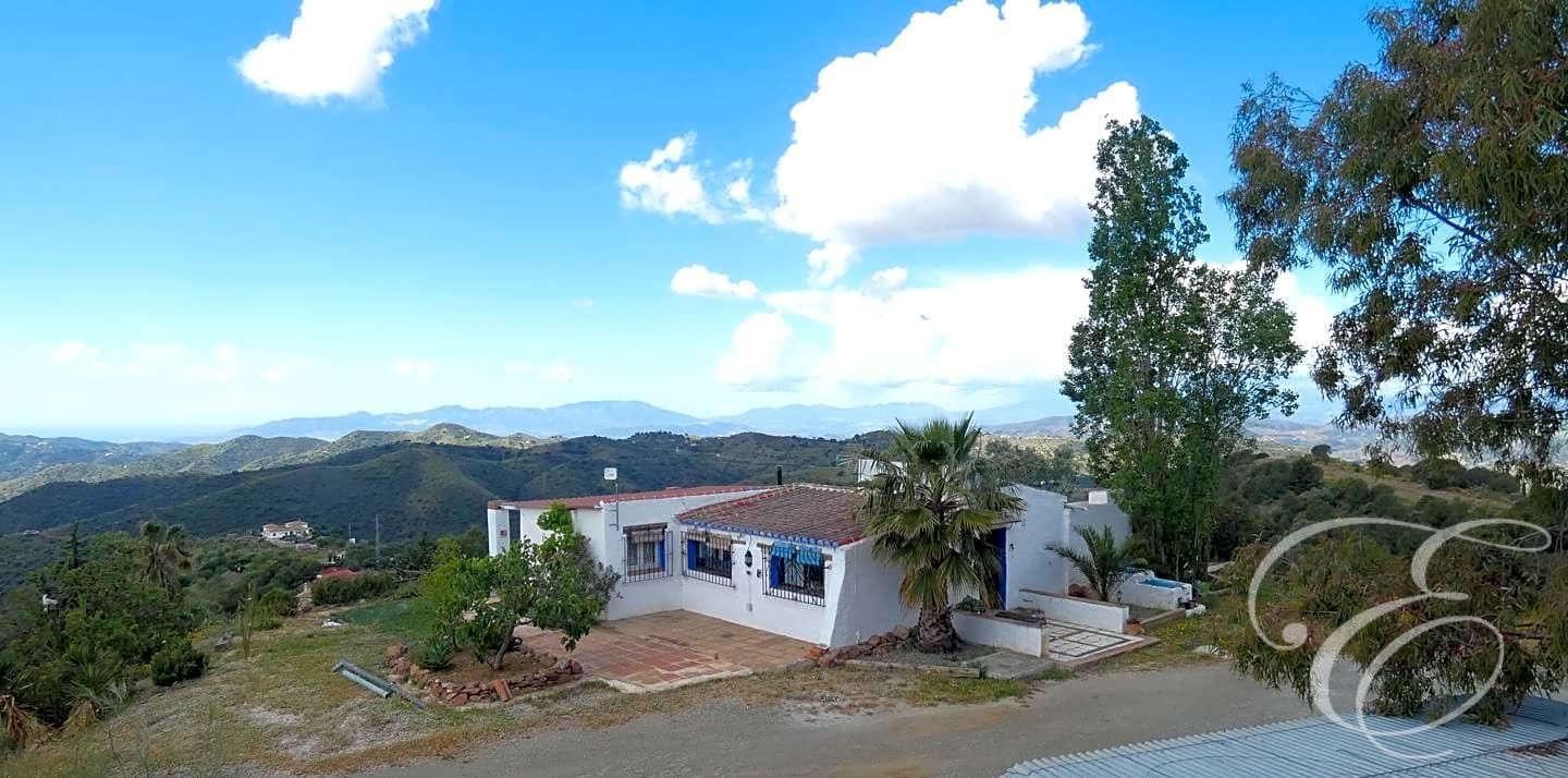 House in Malaga - view 1