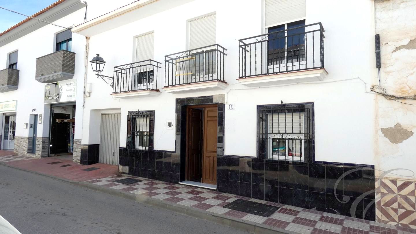 House in Riogordo - view 1