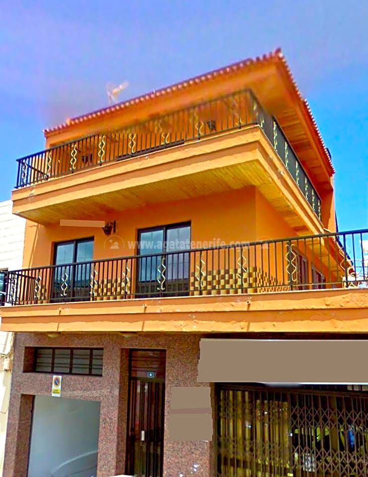 Villa in Santa Cruz de Tenerife - view 1