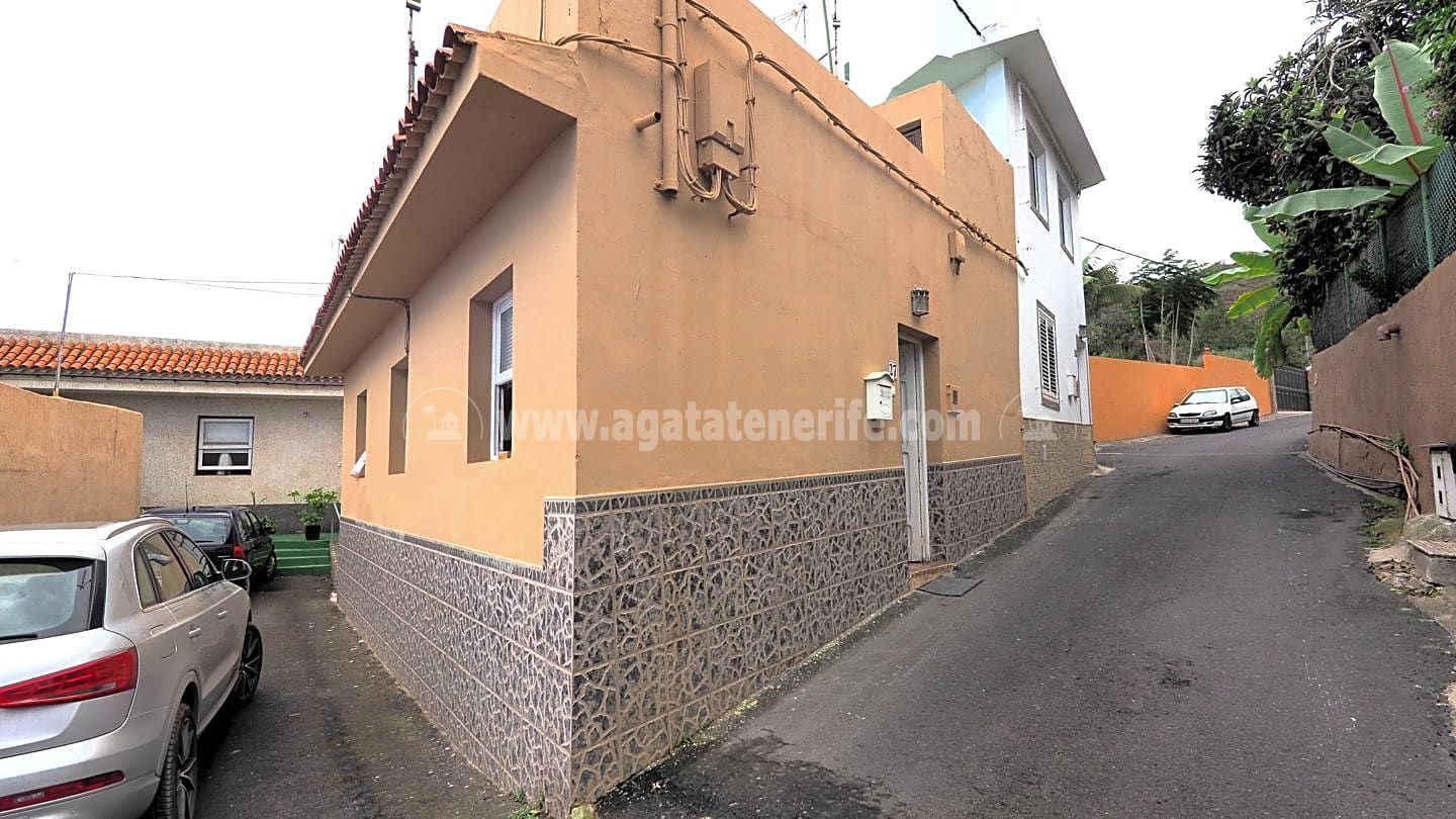 Villa in Genoves - view 1