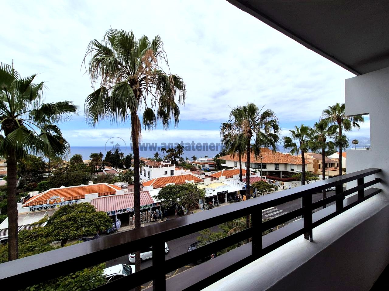 Apartment in Santa Cruz de Tenerife - view 1