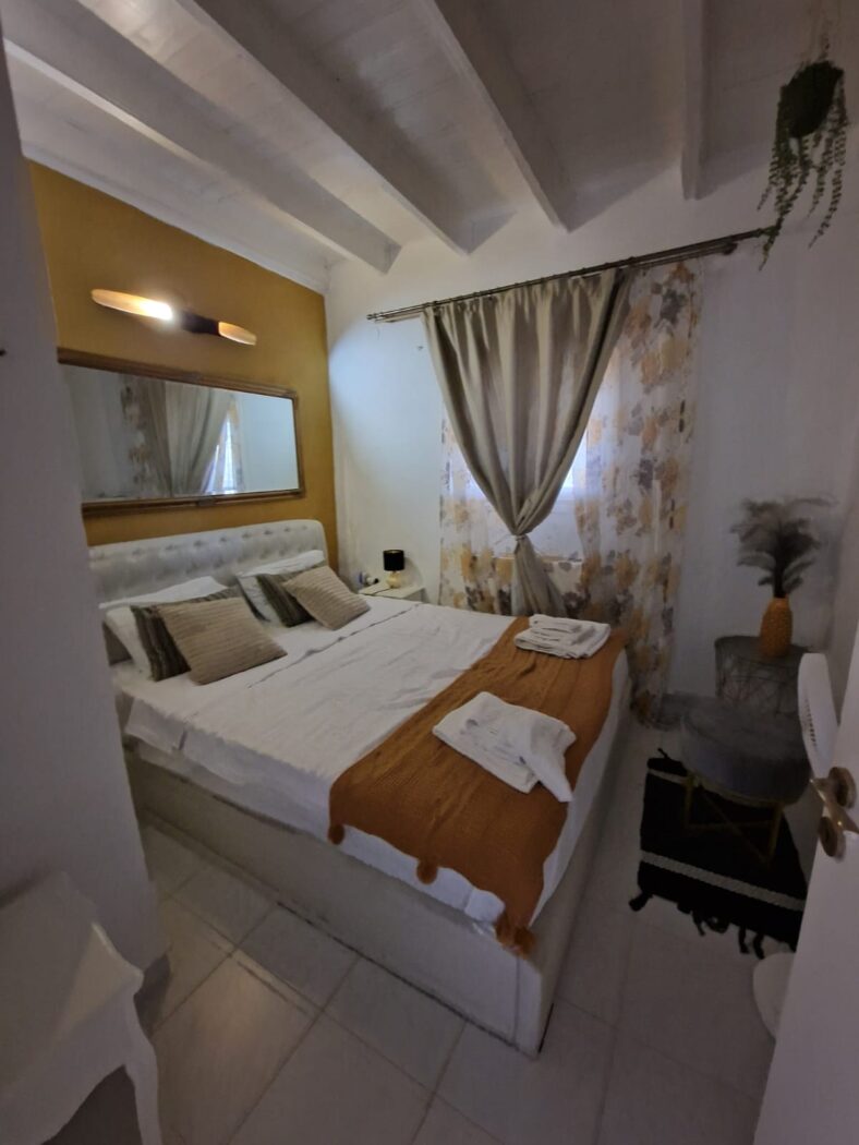 House in Agios Ioannis - view 1