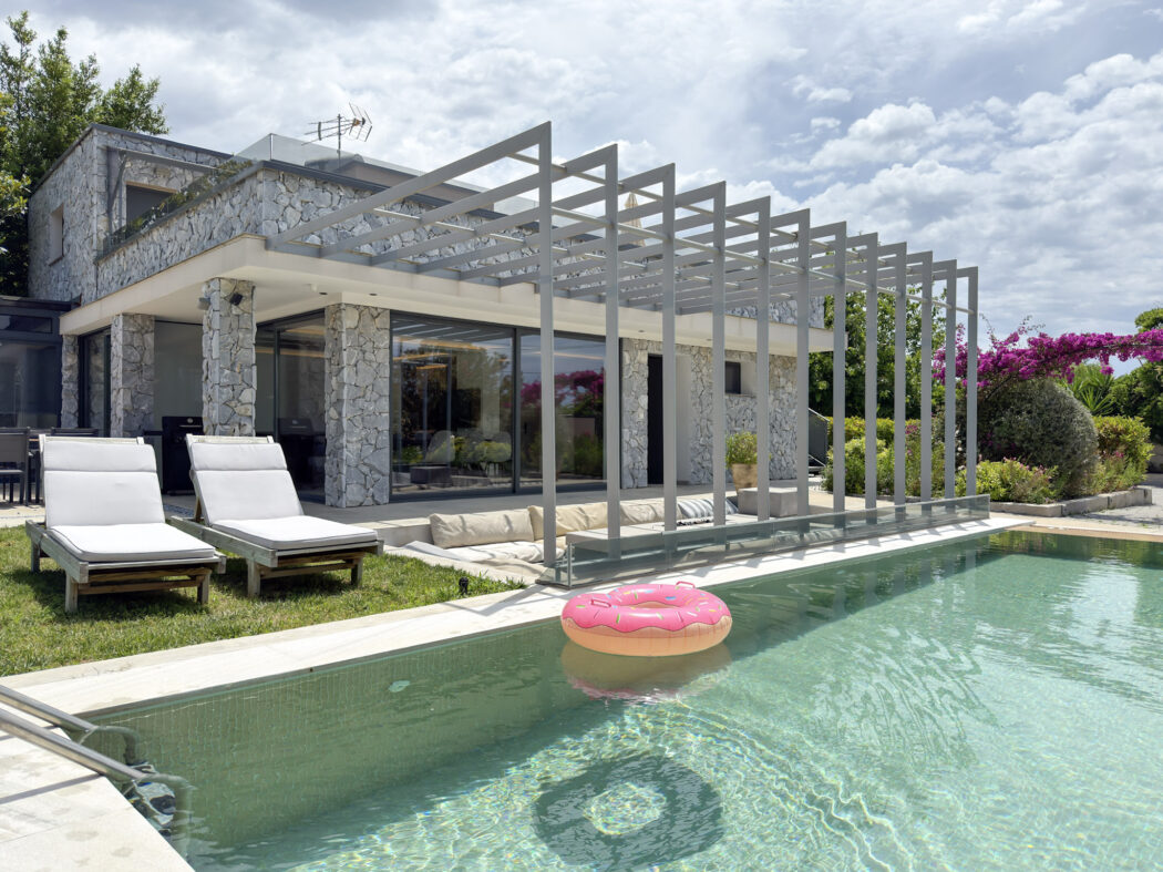 House in Linia - view 1