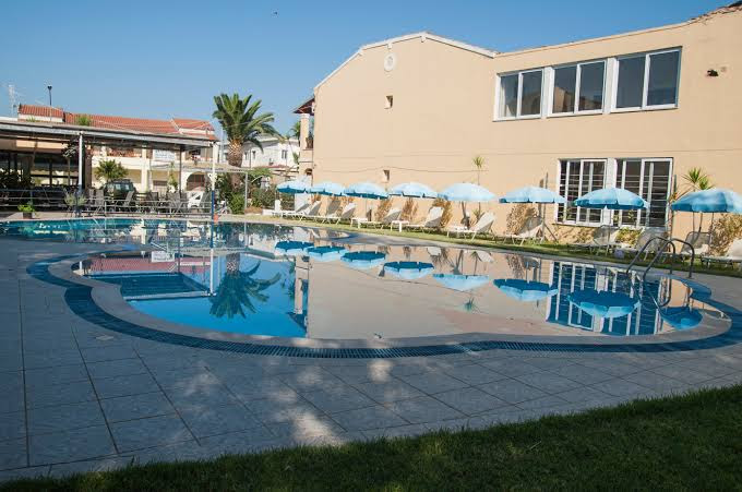 House in Roda - view 1