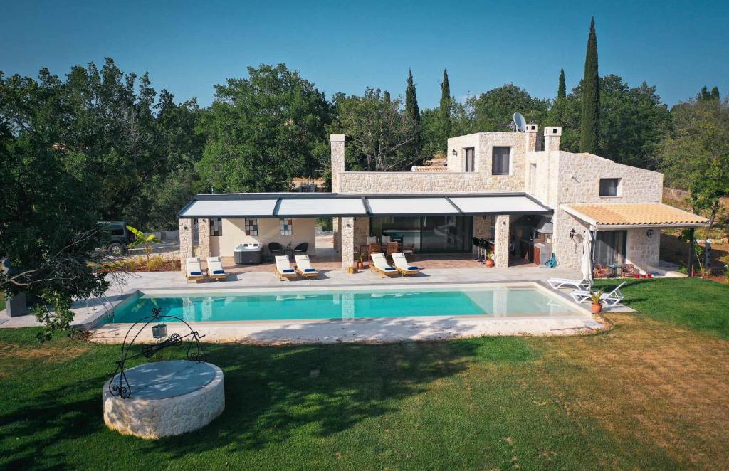 Villa in Gastouri - view 1
