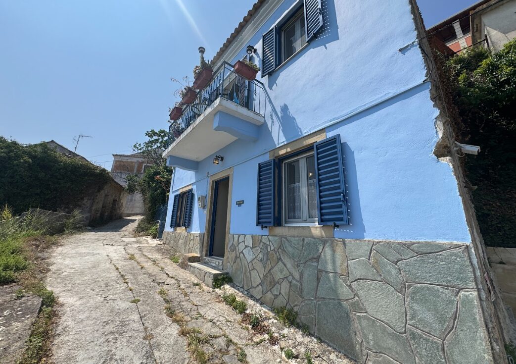 House in Chlomos - view 1