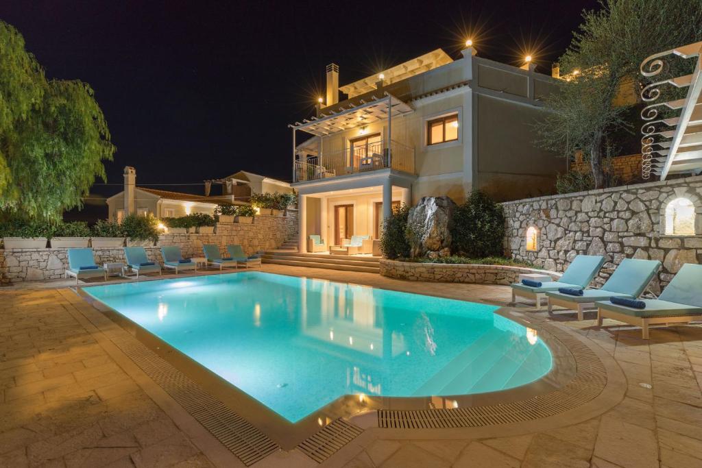 Villa in Kassiopi - view 1