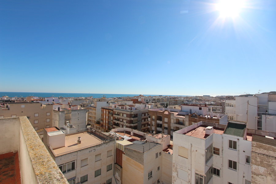 Apartment in Alicante - view 1