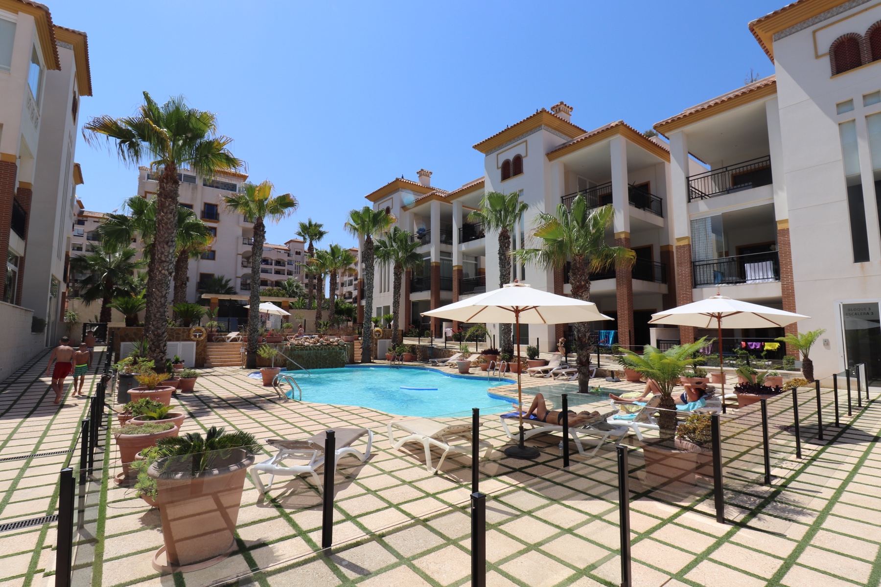 Apartment in Guardamar del Segura - view 1
