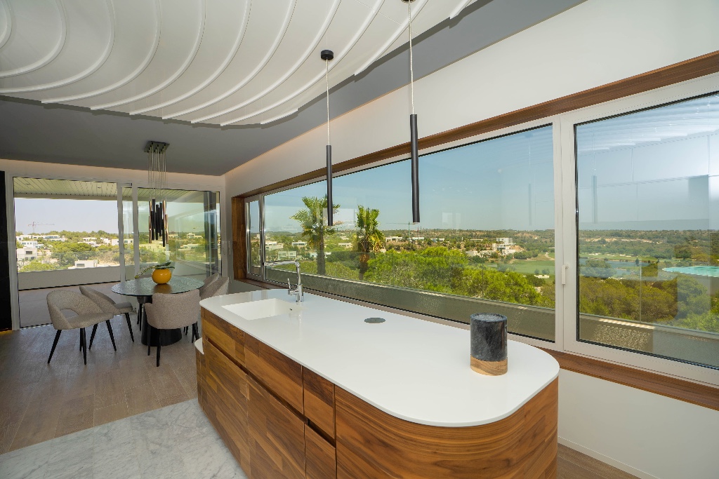 Apartment in Alicante - view 1
