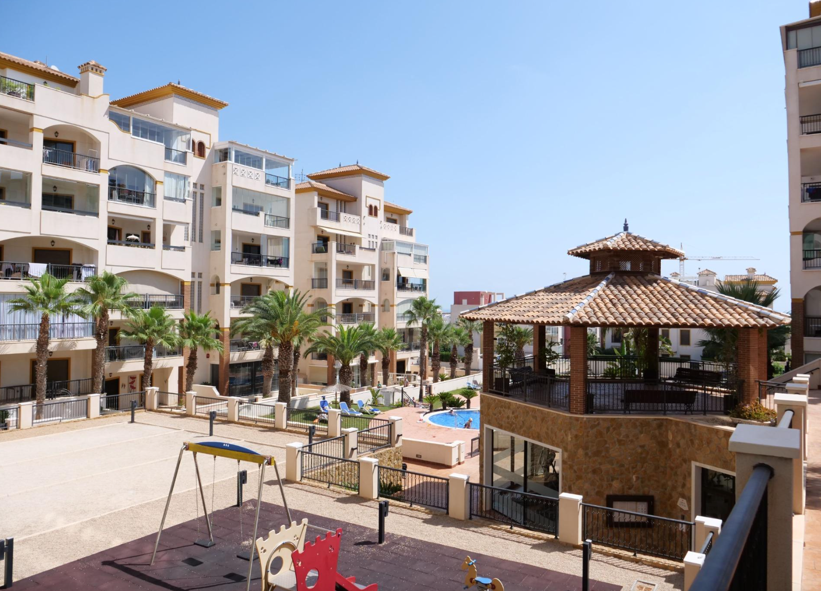 Apartment in Alicante - view 1
