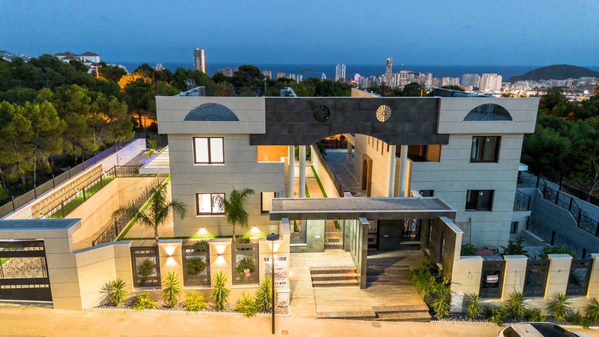Villa in Sant Joan d'Alacant - view 1